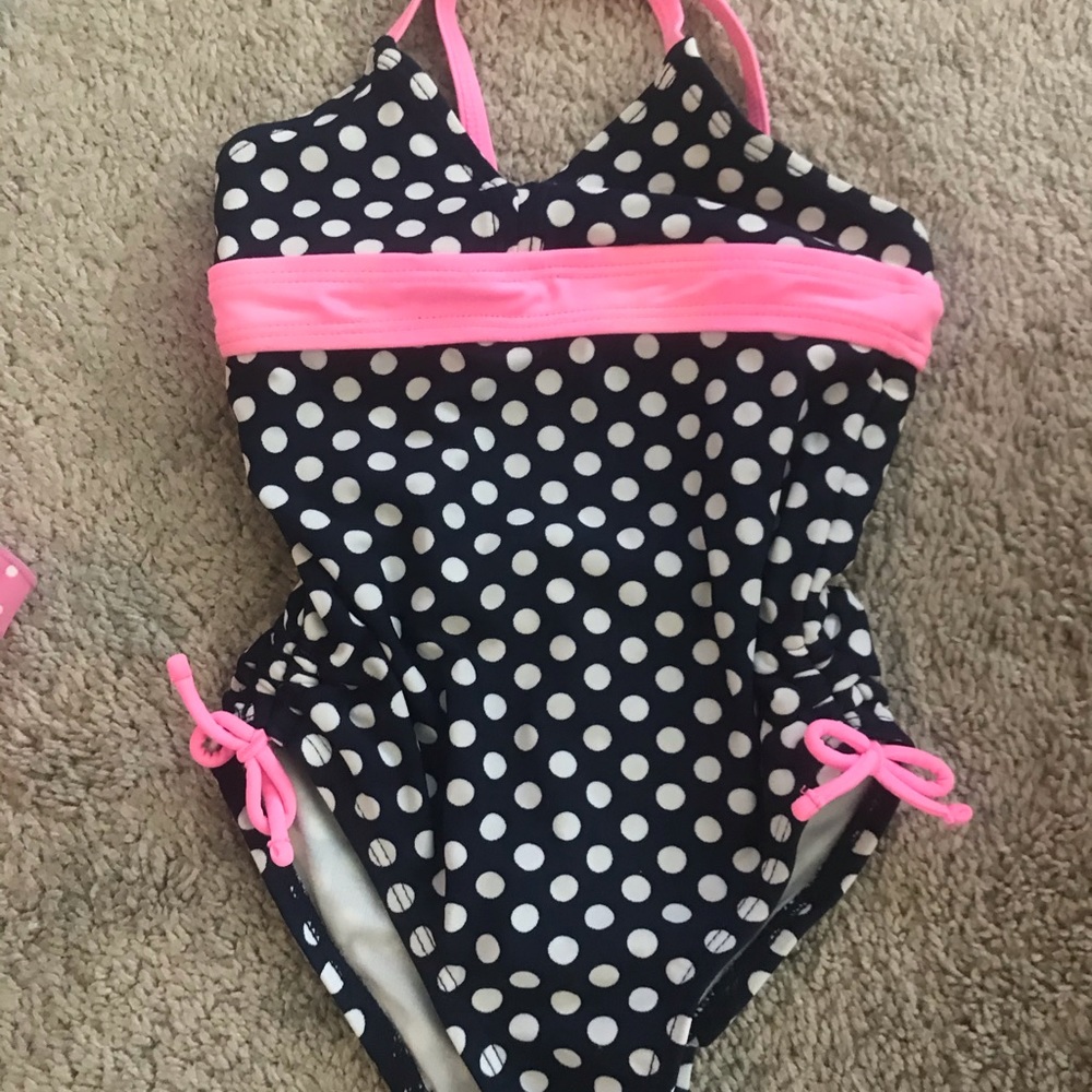 Children’s place bathing suit EUC